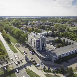 4* Hotel Novotel Airport